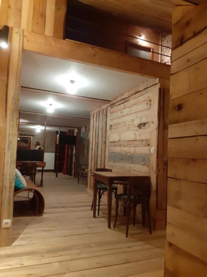 Le Repos Du Nomade B&B 7 Personnes Manhay Экстерьер фото